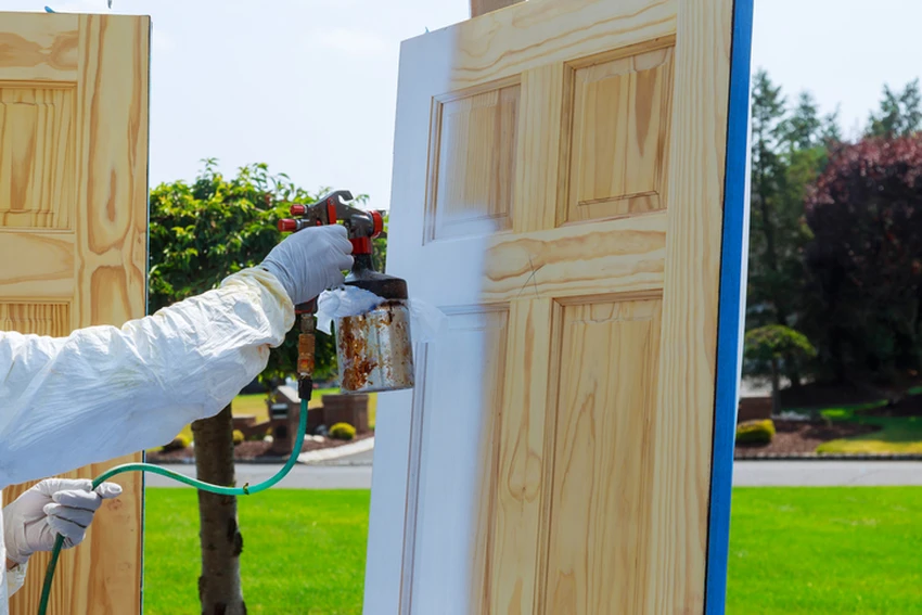 Professional Door Painting South Guthrie TN